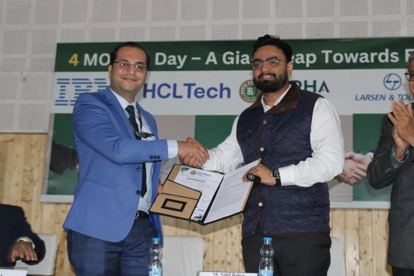 बाहरा विश्वविद्यालय ने उद्योग-अकादमिक को मजबूत करने के लिए एक साथ 4 एमओयू साइन किए,