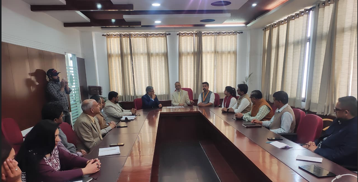Memorandum of Understanding (MoU) was signed between Bahra University and Workmob Private Limited to collaborate on digital branding and storytelling initiatives.